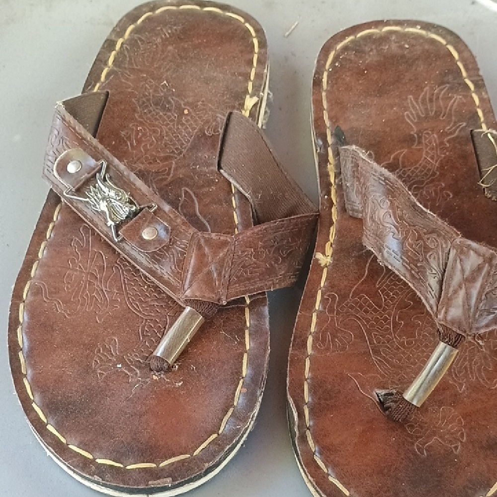 Olukai Paniolo Leather Sandals Size 9